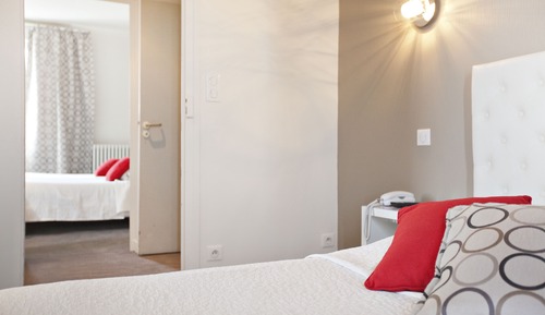 Room (Chambre Esprit de Famille)