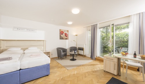 Studio, Garden Area (2 people - Dr. Josef Resch Platz 15a)