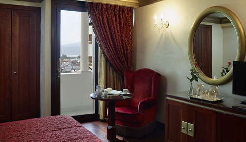 Executive Suite