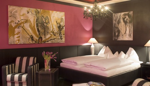 Deluxe Studio Suite, Lake View