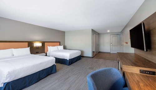 Two Double Beds, Non-Smoking, Accessible