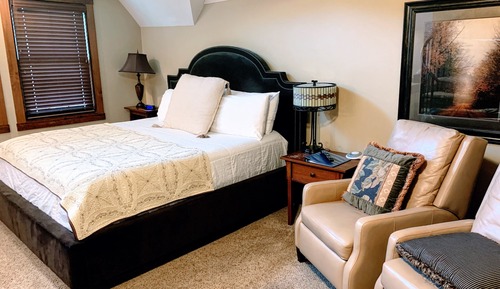 Loft Suite, 1 King Bed (Suite 303)