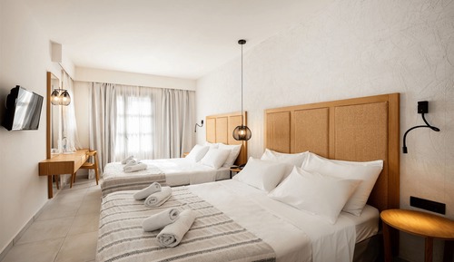 Junior Quadruple Room