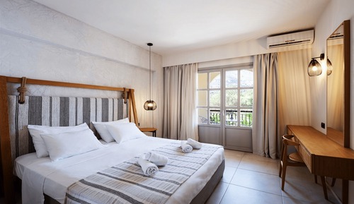 Standard Double or Twin Room, Garden View
