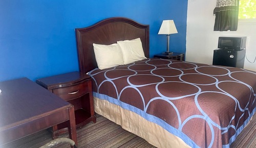 Standard Room, 1 Queen Bed, Non Smoking