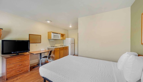 Standard Studio, Non Smoking, Refrigerator & Microwave