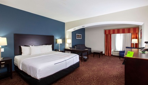Deluxe Room, 1 King Bed, Non Smoking (Tub with Grab Bars)