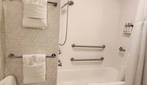 Suite, 1 King Bed, Accessible (Mobility)