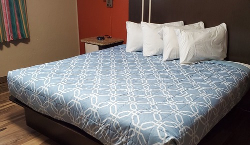 Standard Single Room, 1 King Bed