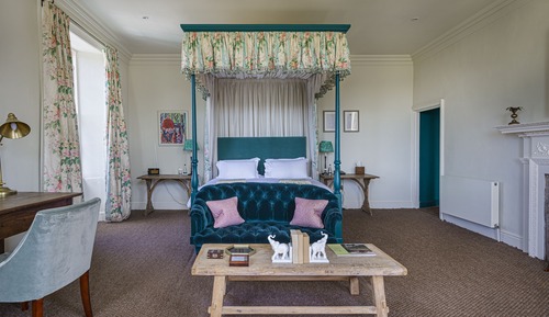 Deluxe Double Room (Four Poster)