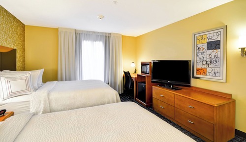 Room, 2 Double Beds, Non Smoking (Mobility/Hearing Access, Roll-in Shwr)