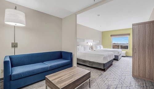 Suite, Multiple Beds