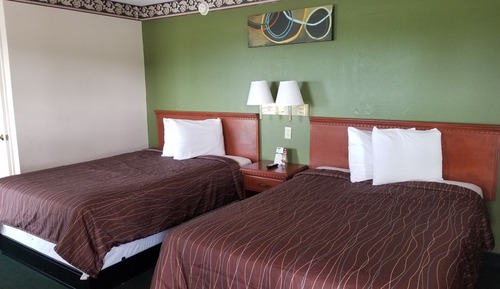 Two double beds non smoking
