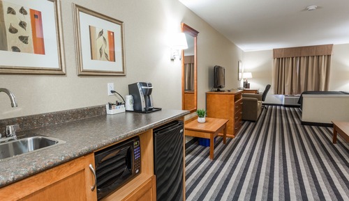 Suite, 1 King Bed, Non Smoking