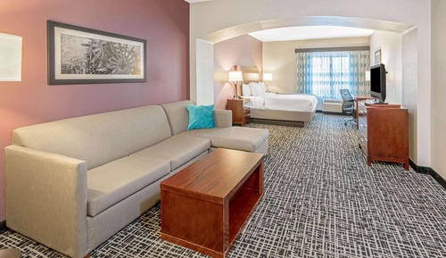 Deluxe Suite, 1 King Bed, Non Smoking