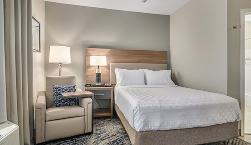 Studio Suite, 1 Queen Bed