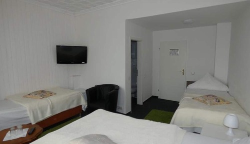 Triple Room, Accessible