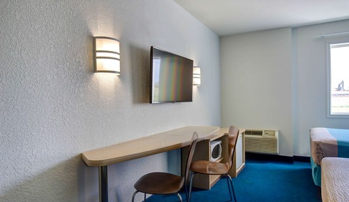 Standard Room, 2 Double Beds, Non Smoking, Refrigerator & Microwave