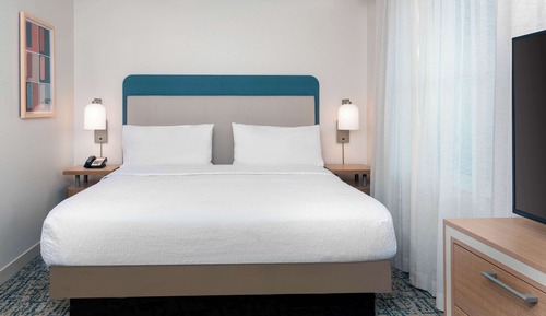 One King Bed, Non-Smoking, Accessible
