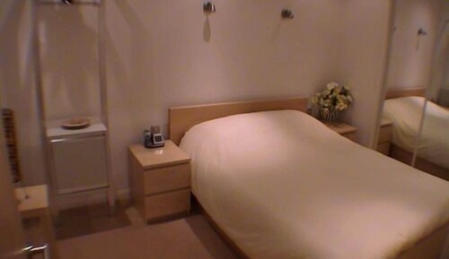 Standard Apartment, 2 Bedrooms (Brooklands)