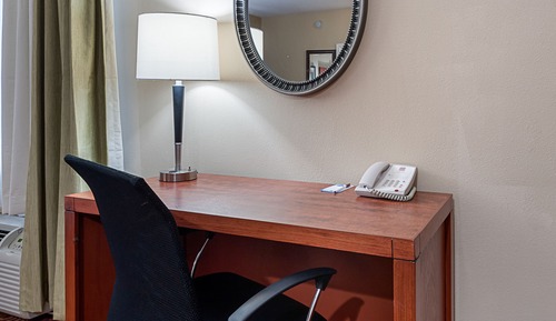 Suite, 1 King Bed, Accessible, Non Smoking