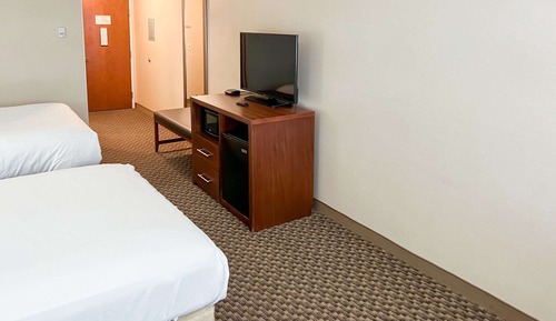 Standard Room, 2 Queen Beds, Non Smoking