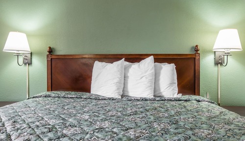 Standard Room, 1 King Bed, Non Smoking