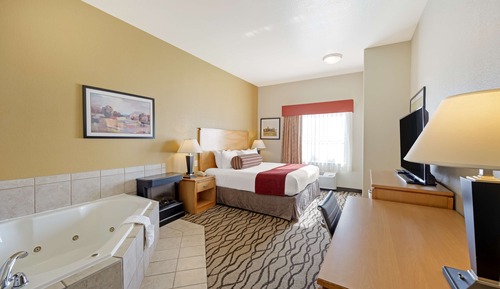 Suite, 1 King Bed, Accessible, Jetted Tub