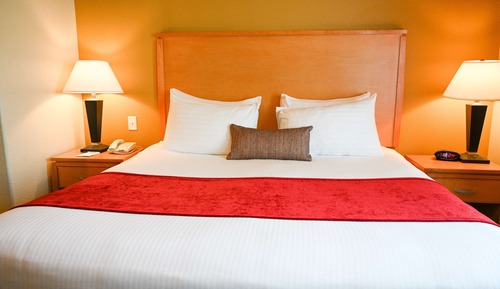 Standard Room, 1 King Bed, Accessible, Kitchenette