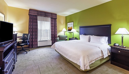 1 King Bed, Accessible, Non Smoking