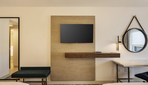 Standard Room, 2 Queen Beds, Lake View