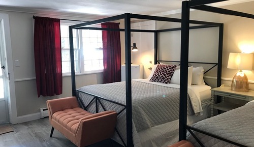 Deluxe Room, 2 Queen Beds, Mountainside