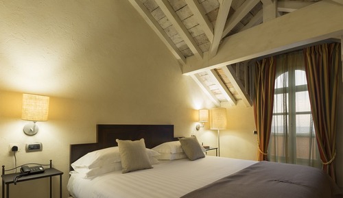 Classic Double or Twin Room