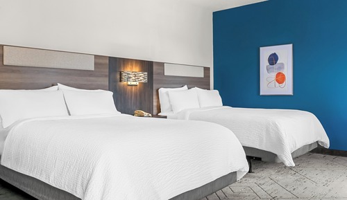 Suite, Multiple Beds