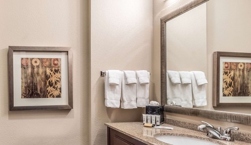Room, 2 Queen Beds, Accessible, Refrigerator & Microwave (Roll-In Shower)