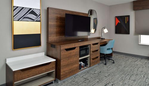 Room, 2 Queen Beds, Accessible, Bathtub (Mobility & Hearing)