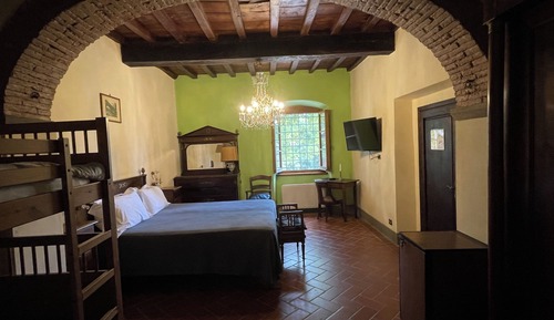Deluxe Quadruple Room