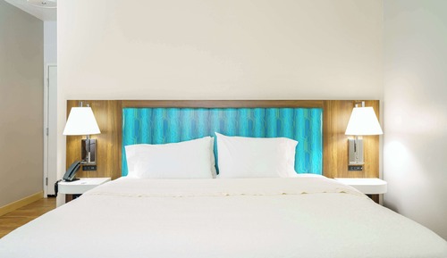 One king study sofabed non smoking