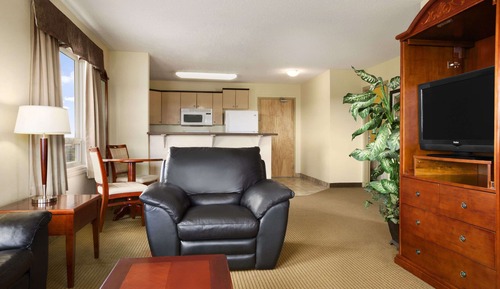 Family Suite,1 King Bed and 1 Queen Bed, Smoking