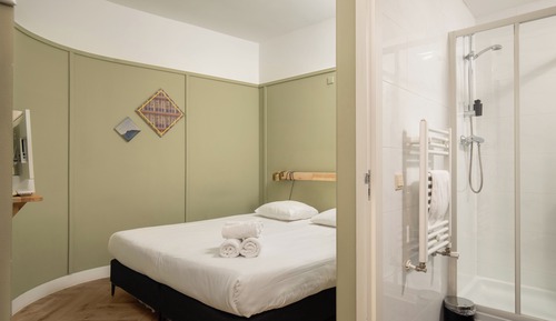 Standard Double Room (Fixed window with no view)