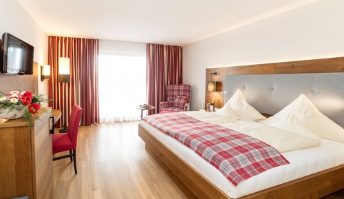 Double Room, Partial Lake View, Lakeside