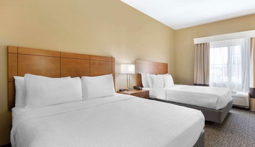 Standard Room, Multiple Beds, Non Smoking, Refrigerator & Microwave