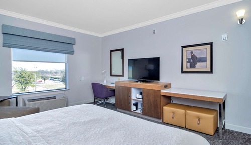 One King Bed, Non-Smoking, Accessible