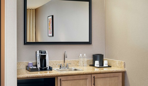 Room, 2 Queen Beds, Accessible (Mobility & Hearing, Roll-In Shower)