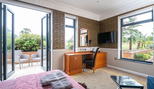 Feature Room - Balcony