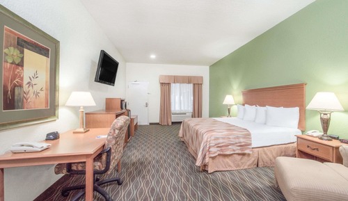 Suite, 1 King Bed, Non Smoking