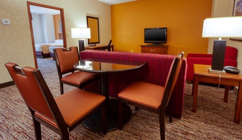 Suite, 2 Queen Beds with Sofa bed, Refrigerator & Microwave (2 Rooms, Over-sized)