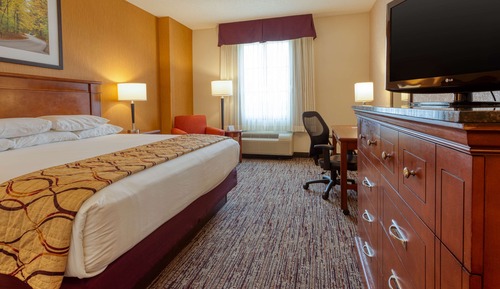 Suite, 2 Queen Beds with Sofa bed, Refrigerator & Microwave (Upper Floor, 2 Rooms)