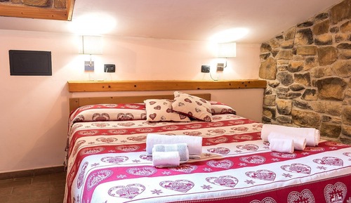 Double Room (second floor)