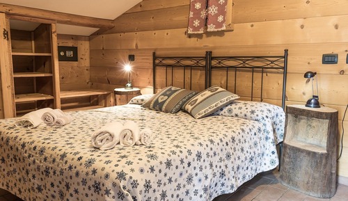 Double Room, Balcony (second floor)